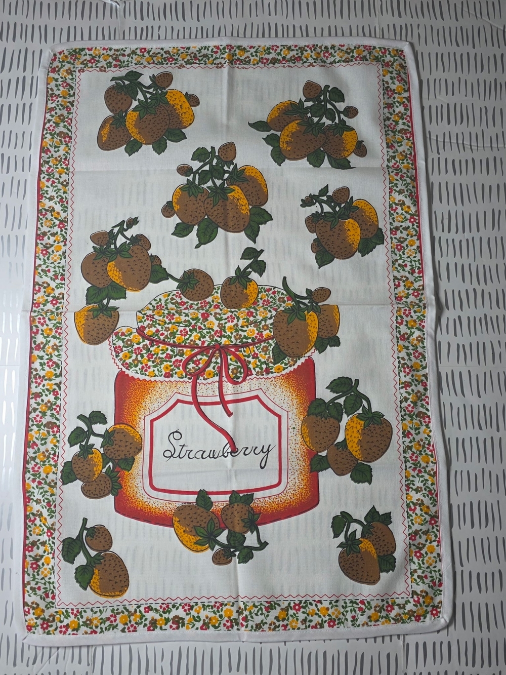 Vintage Kitchen Tea Towel Strawberry Jam Jar Floral 1970s